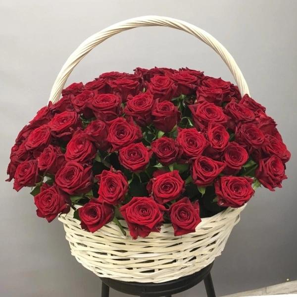 Корзина с 115 розами артикул букета  159477